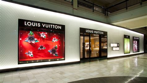 louis vuitton hours near me|louis vuitton locations near me.